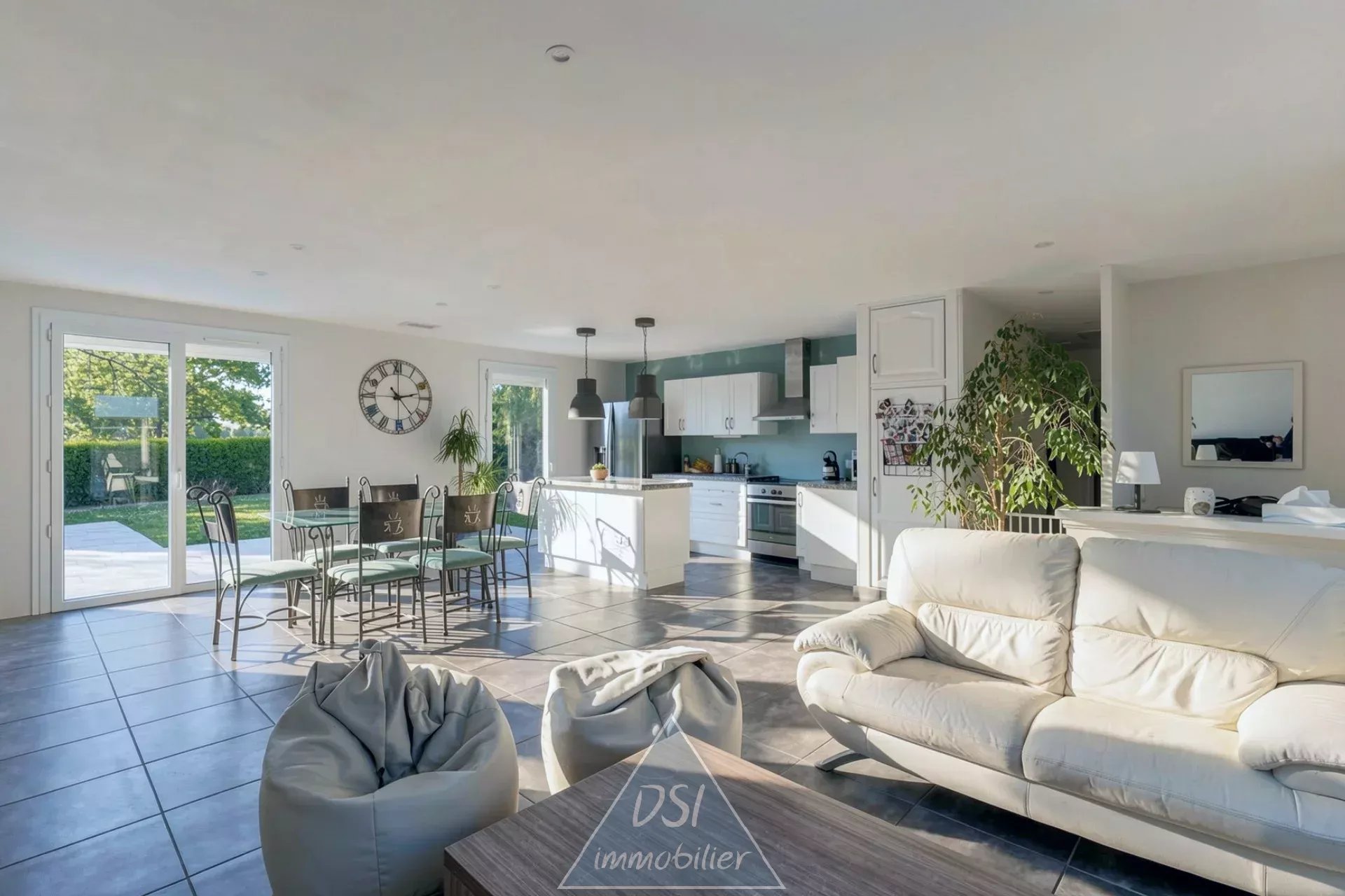 Agence immobilière de 