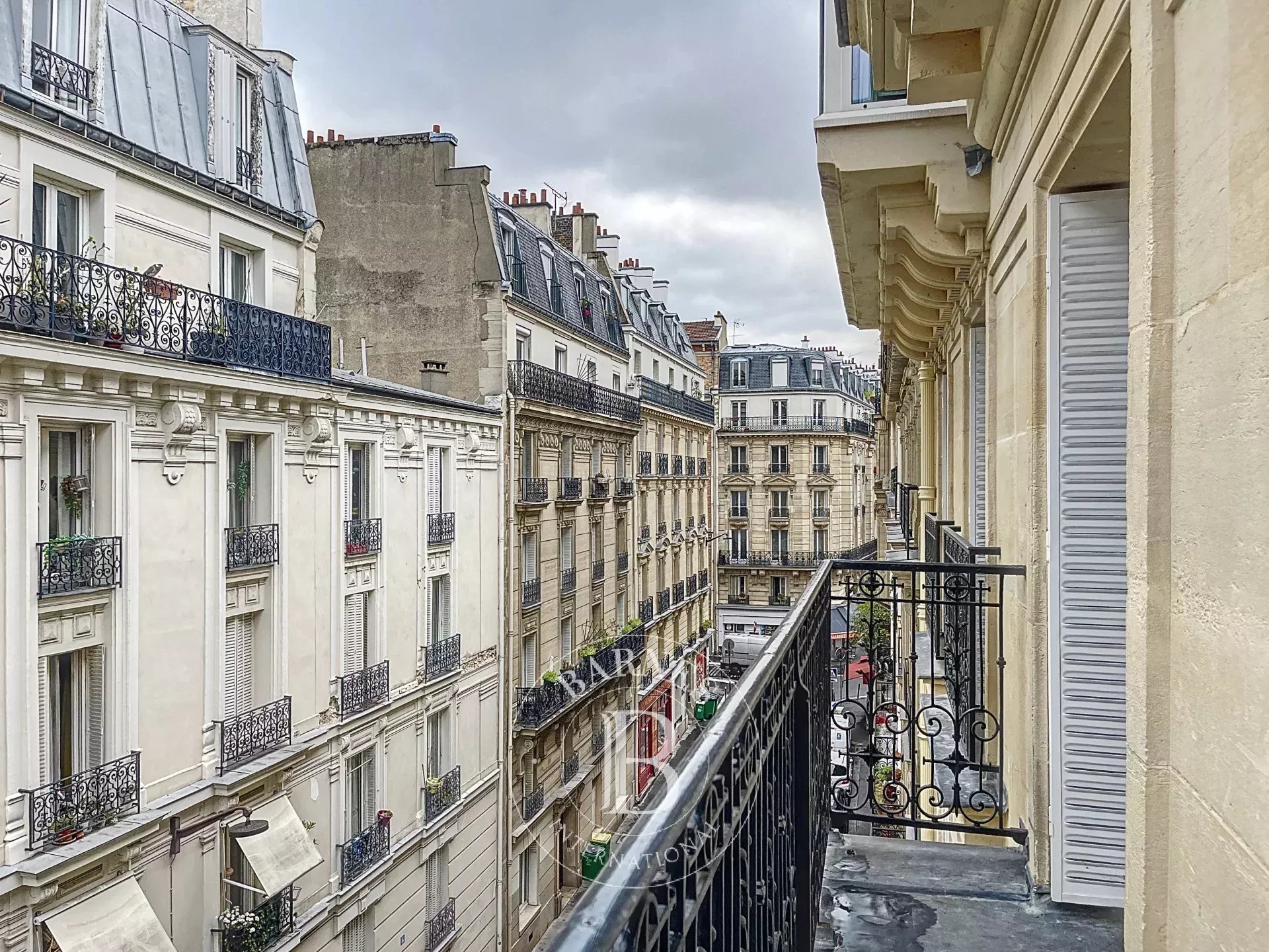 Daire Paris 18ème - picture 12