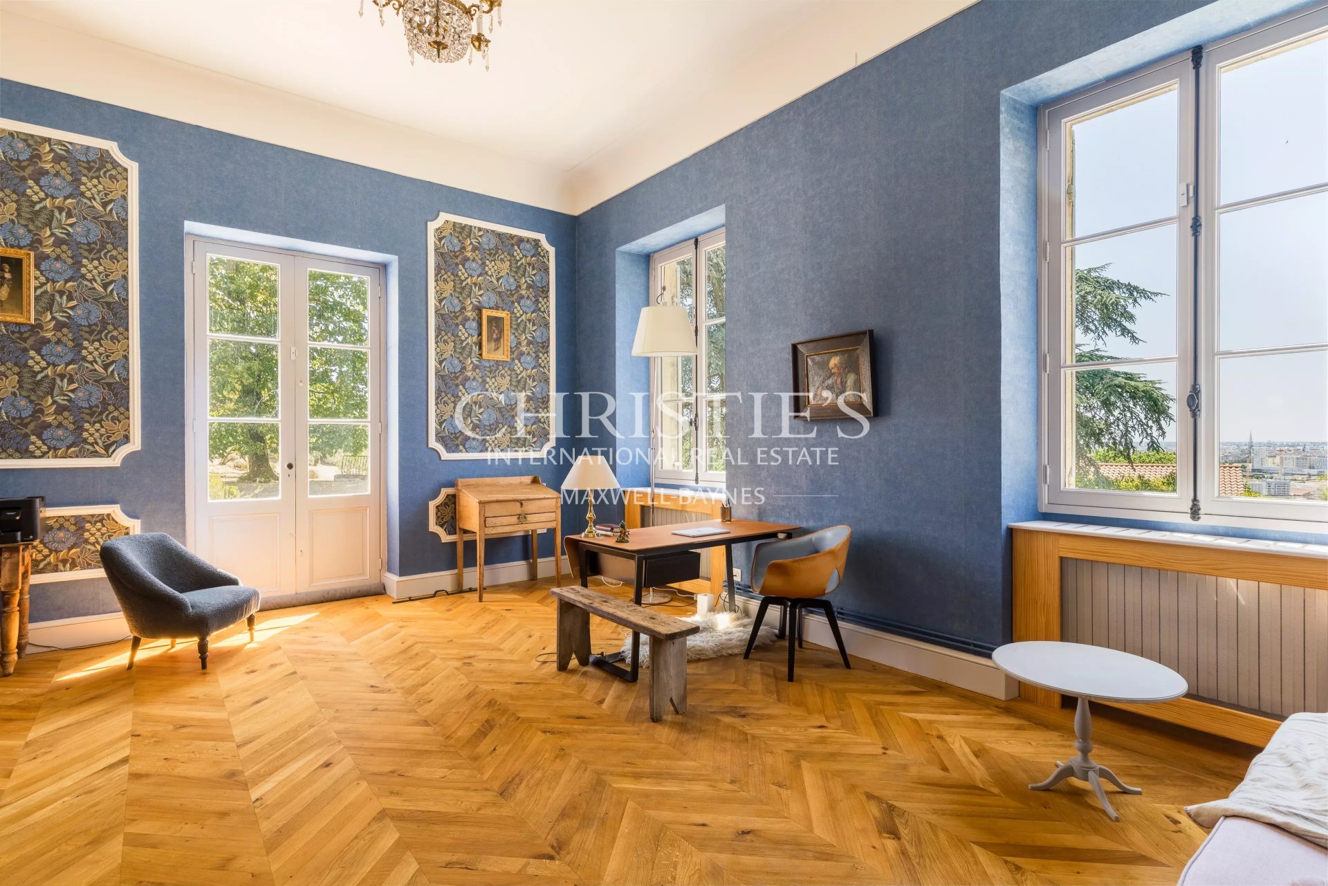 6 Bedroom Villa/Townhouse's Image 11