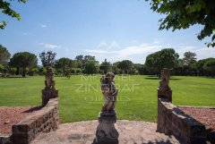 Elegant Character Estate on Over 32 Hectares — photo 3 of 7