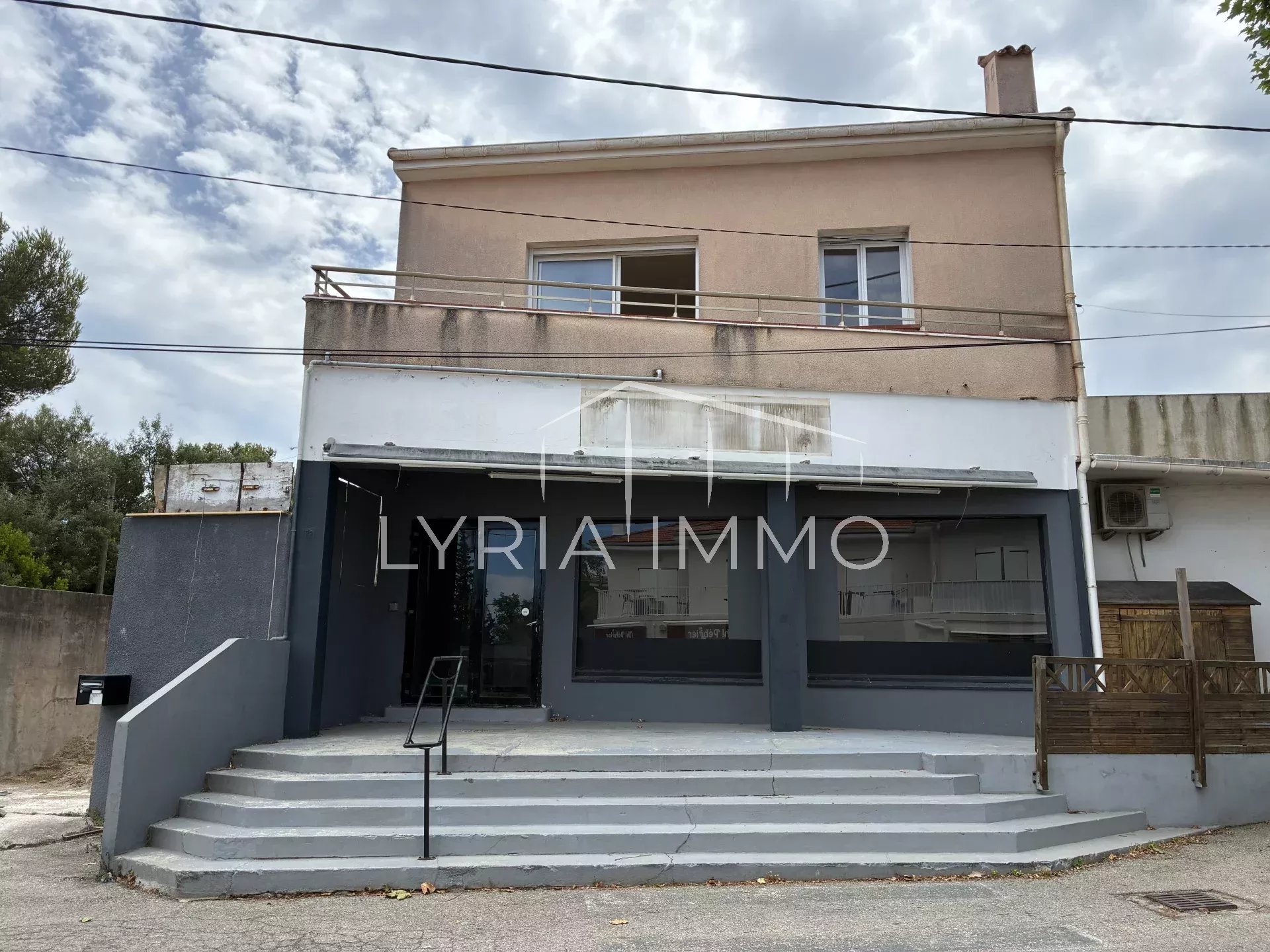 Agence immobilière de 