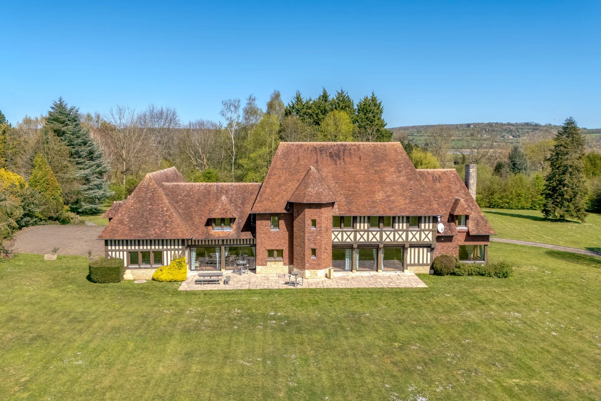 5 kms de Deauville - Magnifique manoir avec 7 chambres en suite -  parc 2,5 hectares - picture 3