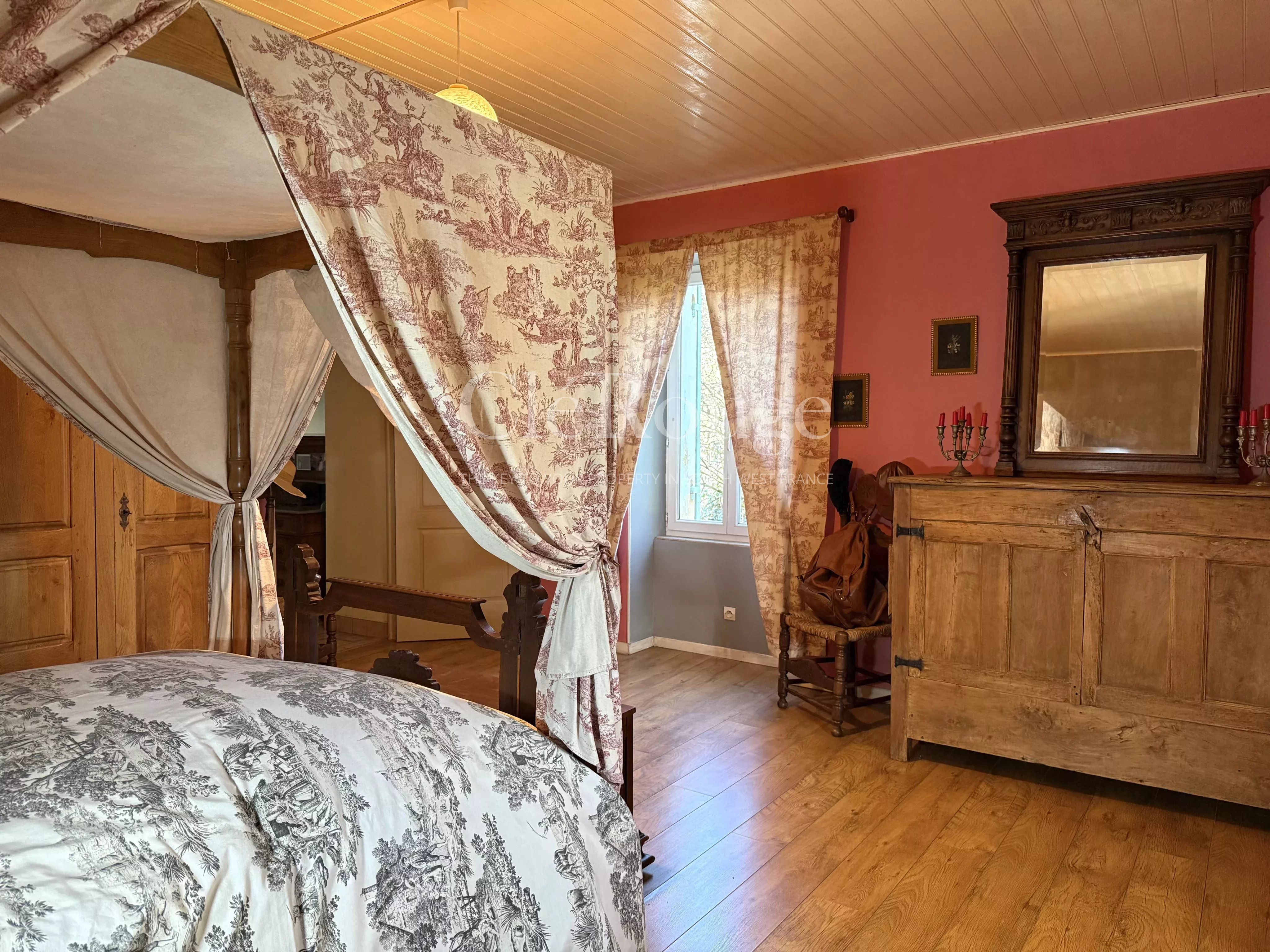 Close to Eymet - Charming 5 bedroom stone property