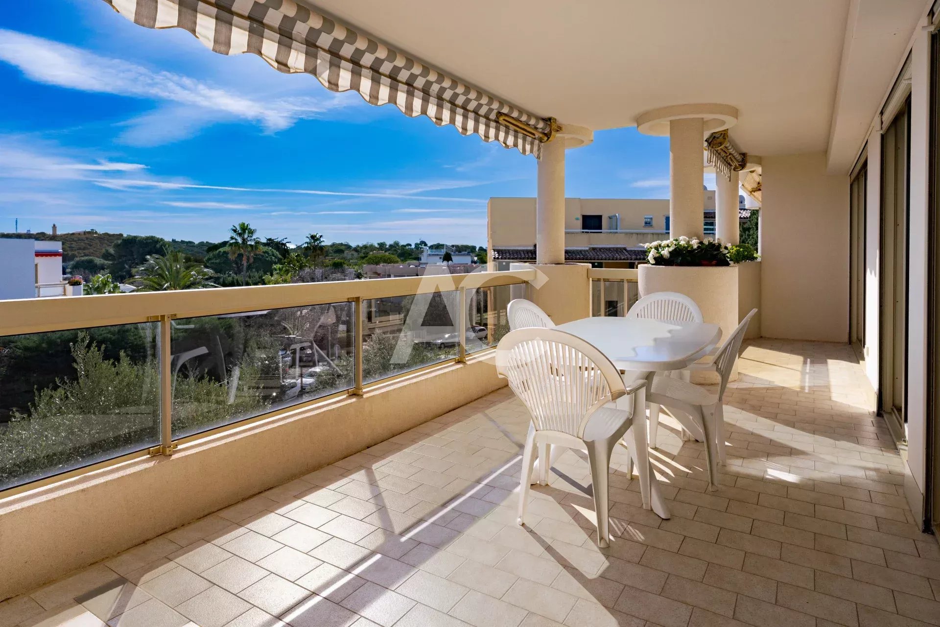 Juan les Pins Rostagne