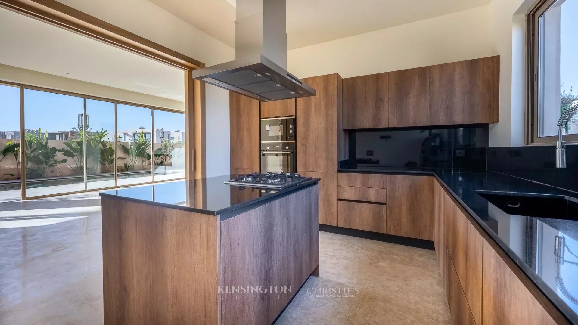 4 Bedroom Villa/Townhouse's Image 10