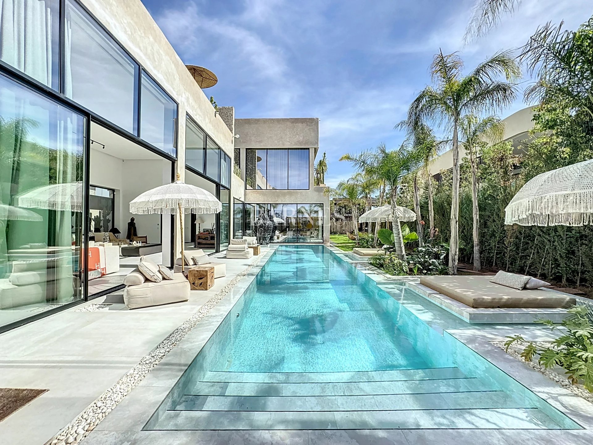 Sale Villa Marrakesh Route de Ouarzazate