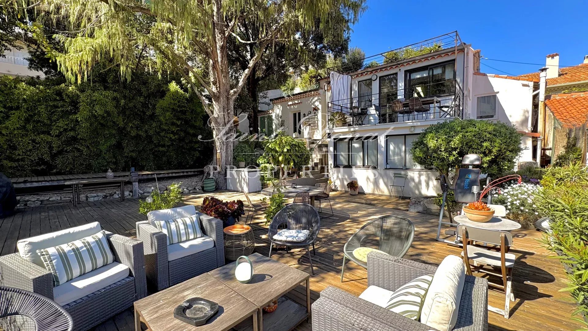 Rare ,Villa, au calme, centre Cannes Vente Urgente