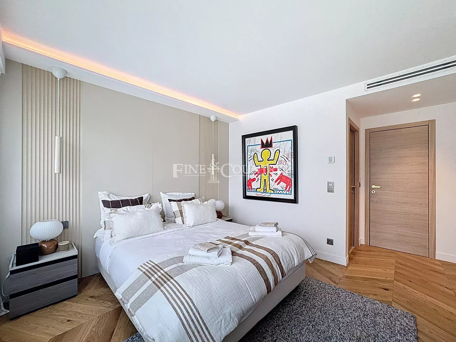 Photo of 3 BEDROOM APPARTEMENT FOR SALE CANNES PALM BEACH