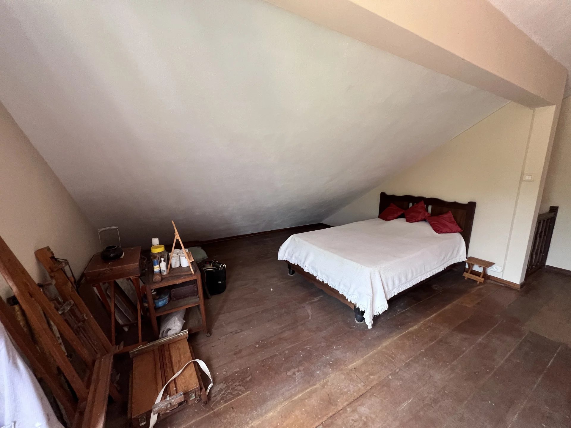 BRAS D'EAU - Large property - 5 bedrooms - picture 9 title=