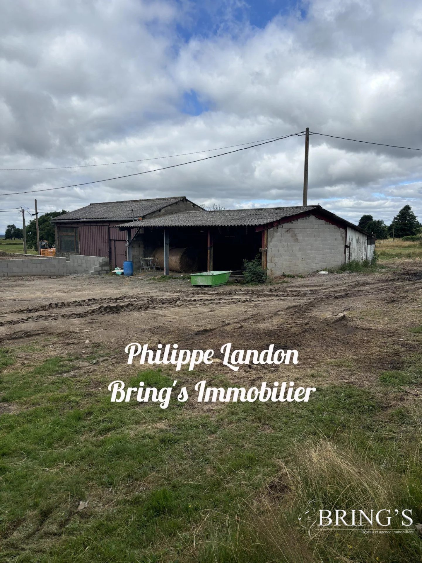 Dépôt + Hangar 120 m²