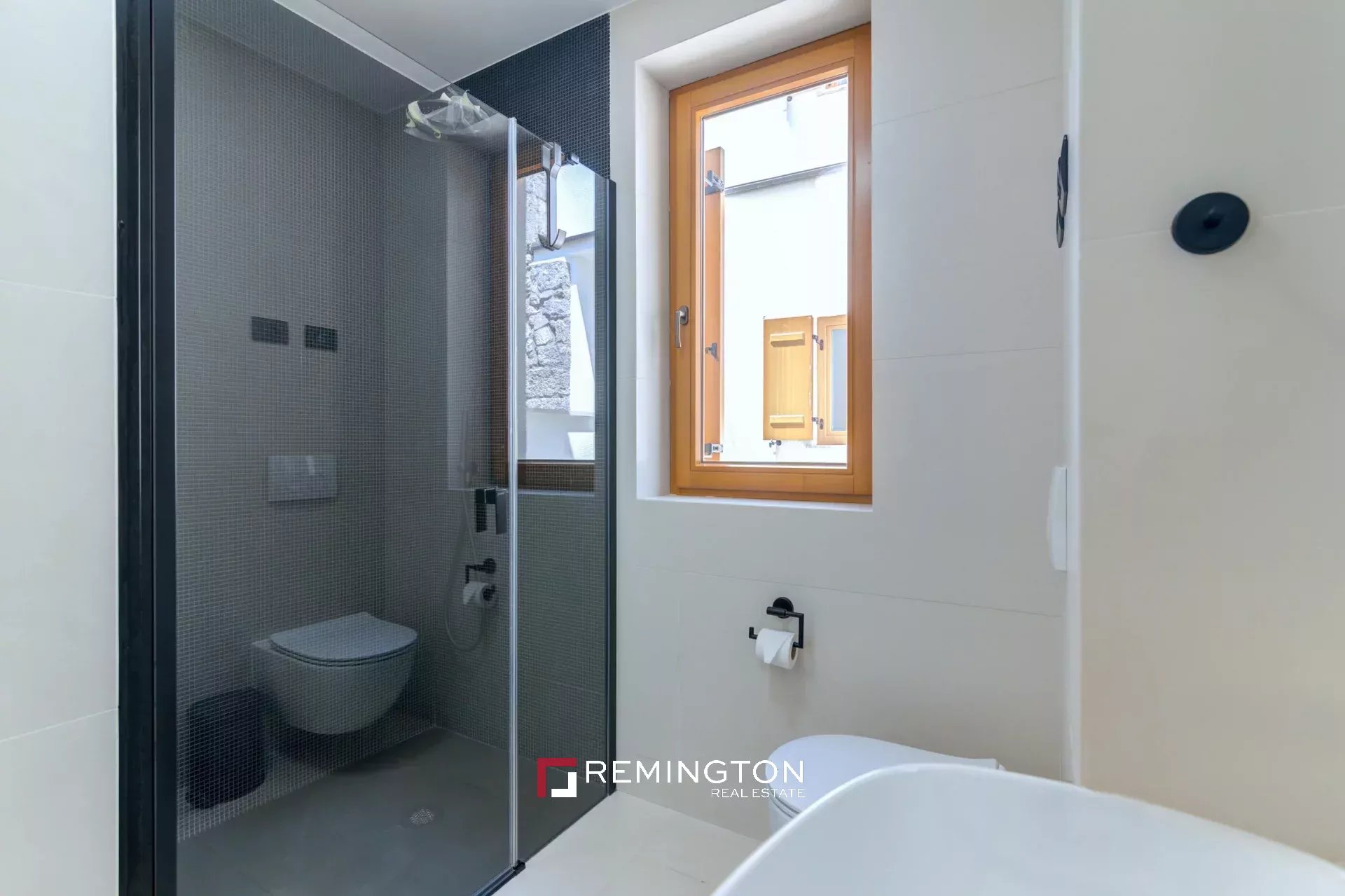 2 Bedroom Apartment/Flat's Image 4