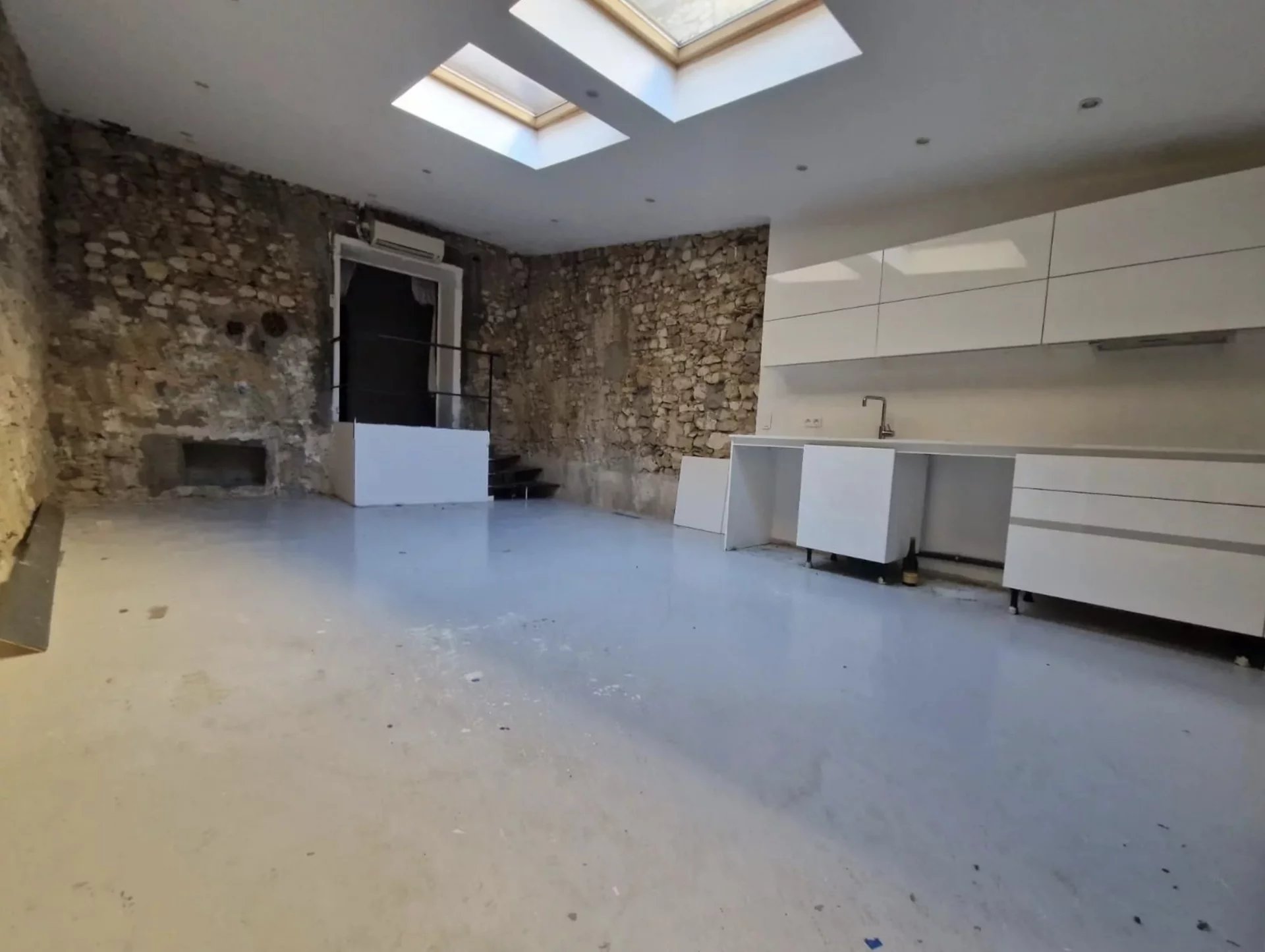 Agence immobilière de 