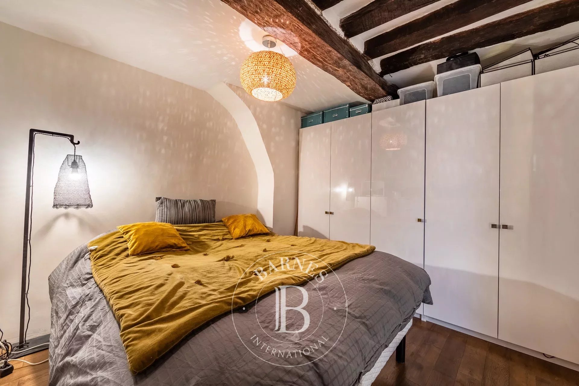 Daire Paris 3ème - picture 18