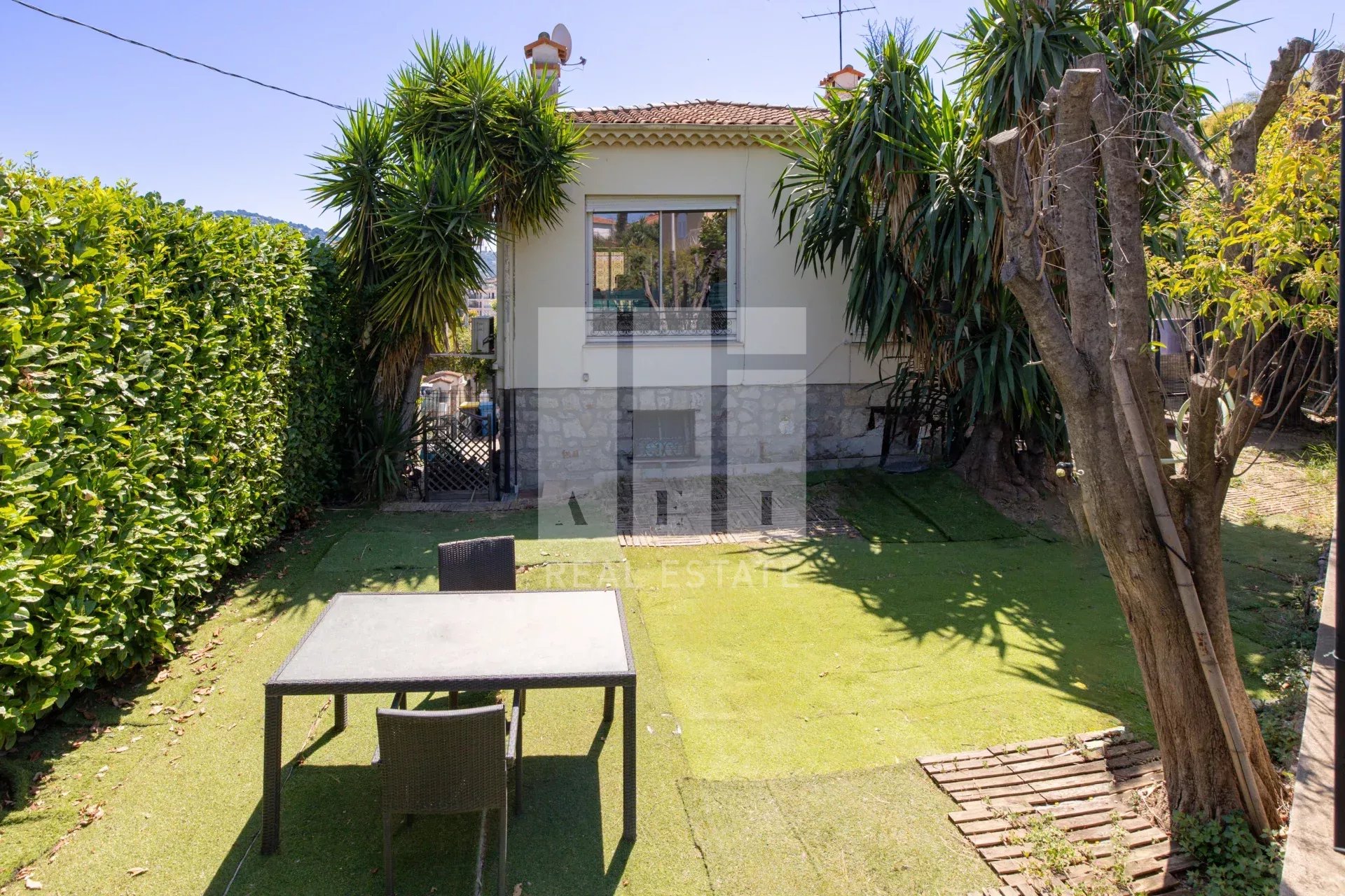 Agence immobilière de AEI REAL ESTATE