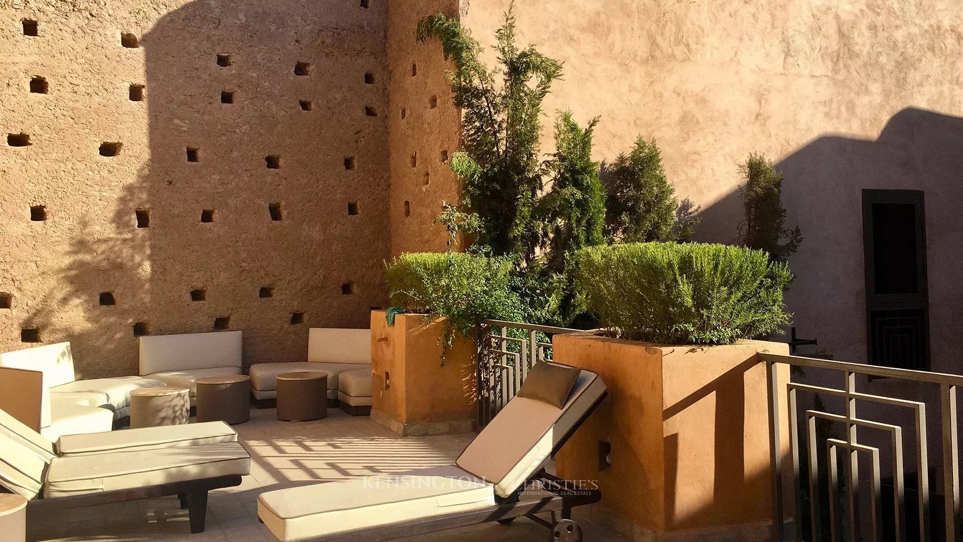 7 Bedroom Villa/Townhouse's Image 6