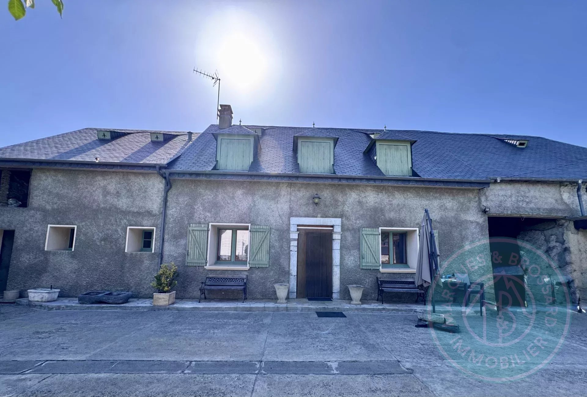 Agence immobilière de 