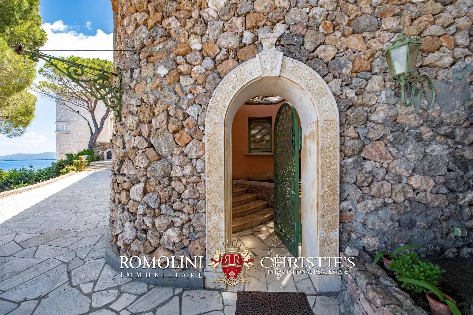 4 Bedroom Villa/Townhouse's Image 32