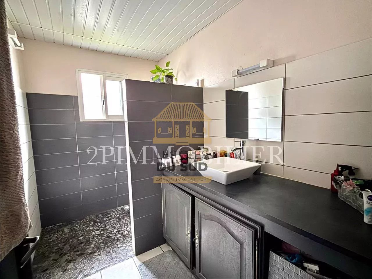 A VENDRE - UNE MAISON DE TYPE T4 DE 90 M2 ENVIRON - SAINT-PHILIPPE - 180 000 €