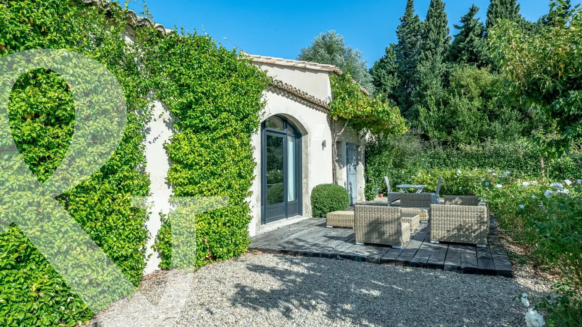 EN CAMPAGNE AU CALME ABSOLU