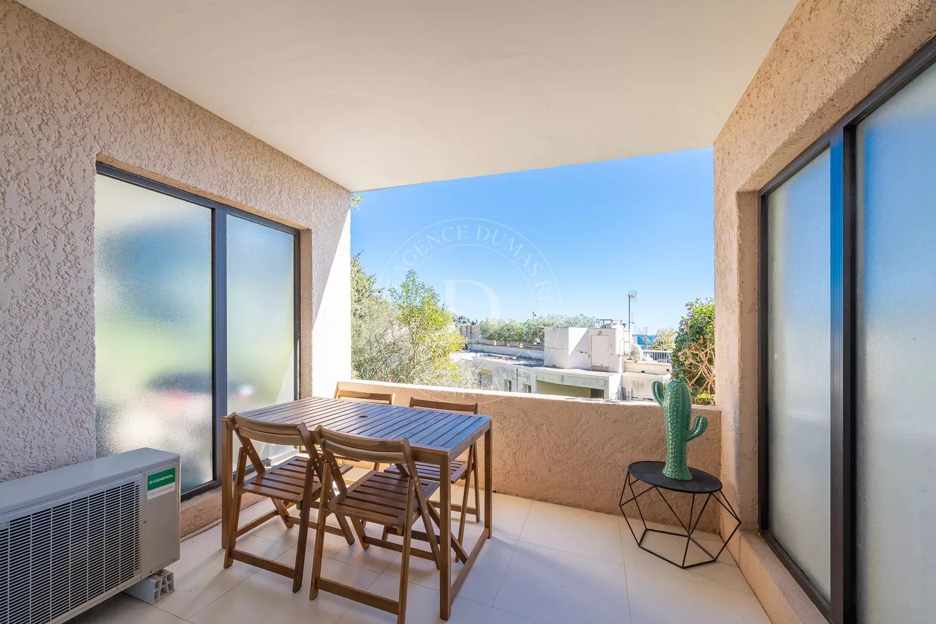 Villefranche-sur-Mer – Studio meublé avec terrasse et aperçu mer, Moyenne Corniche - Photo 5