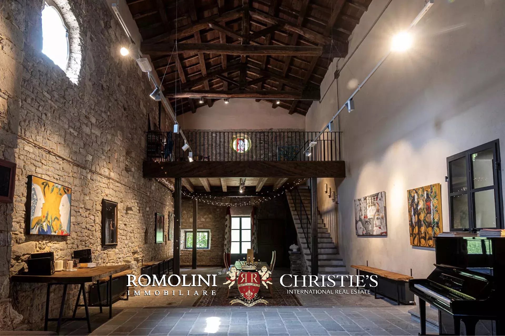 10 Bedroom Villa/Townhouse's Image 25