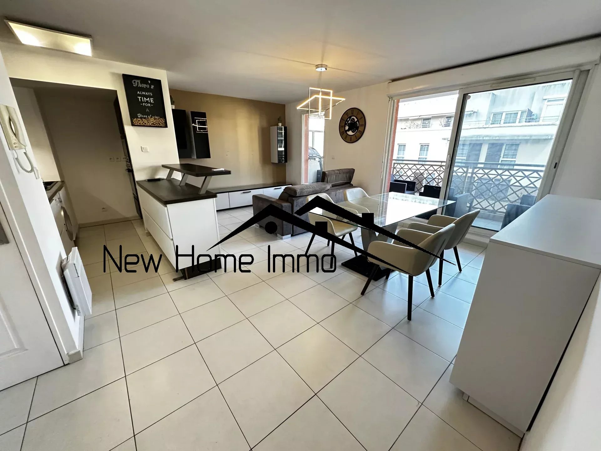 Agence immobilière de 