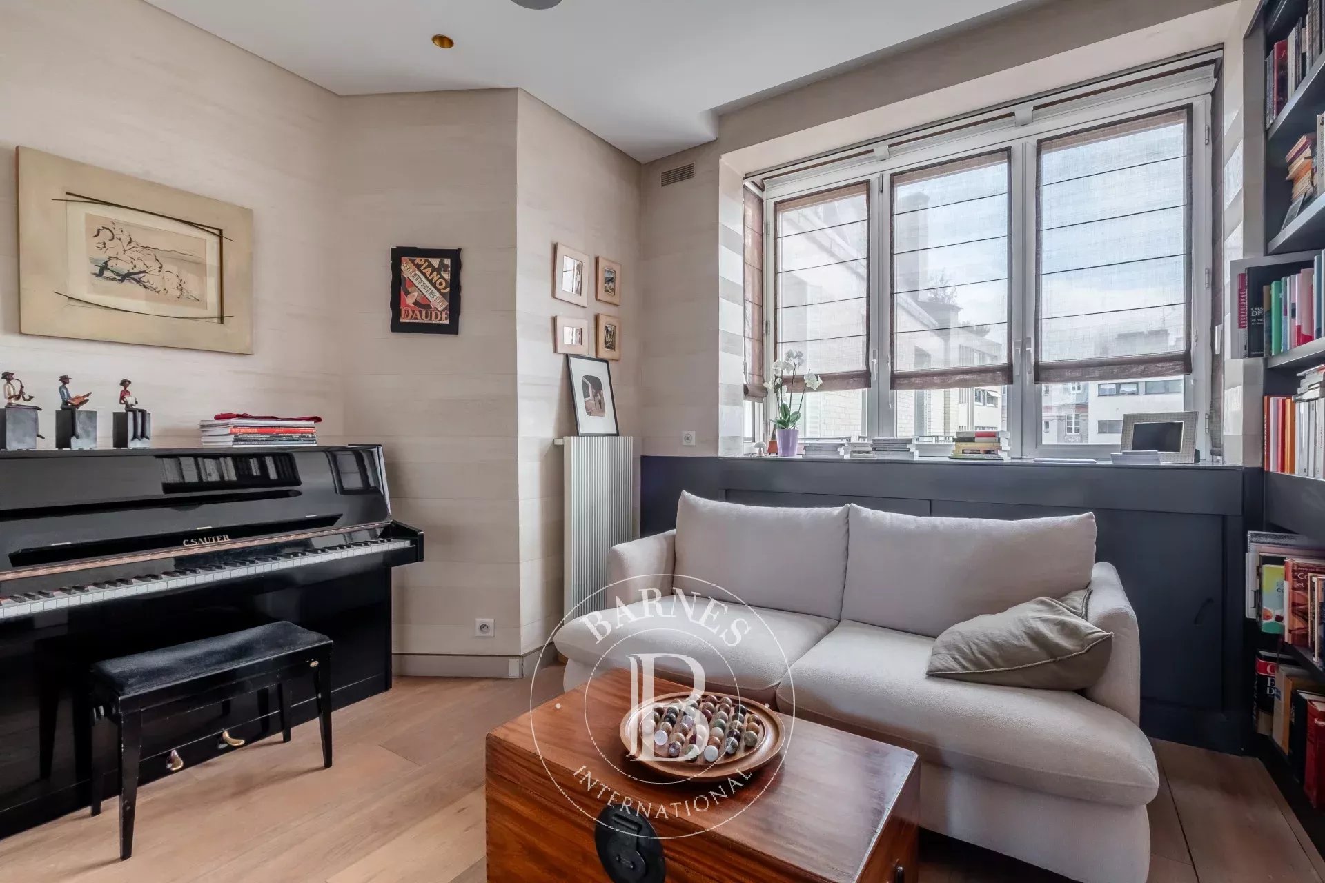 Daire Paris 7ème - picture 17