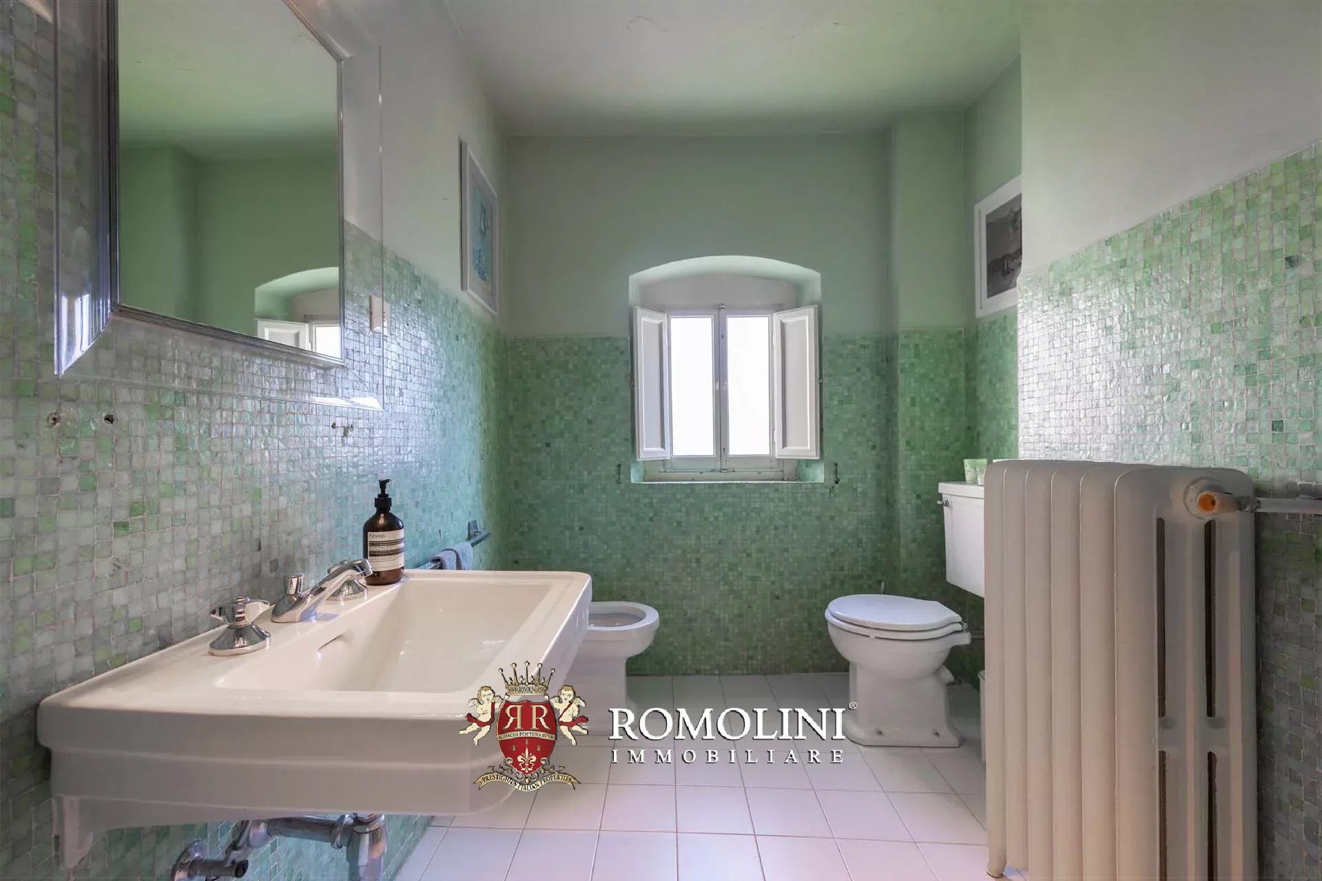 7 Bedroom Villa/Townhouse's Image 39