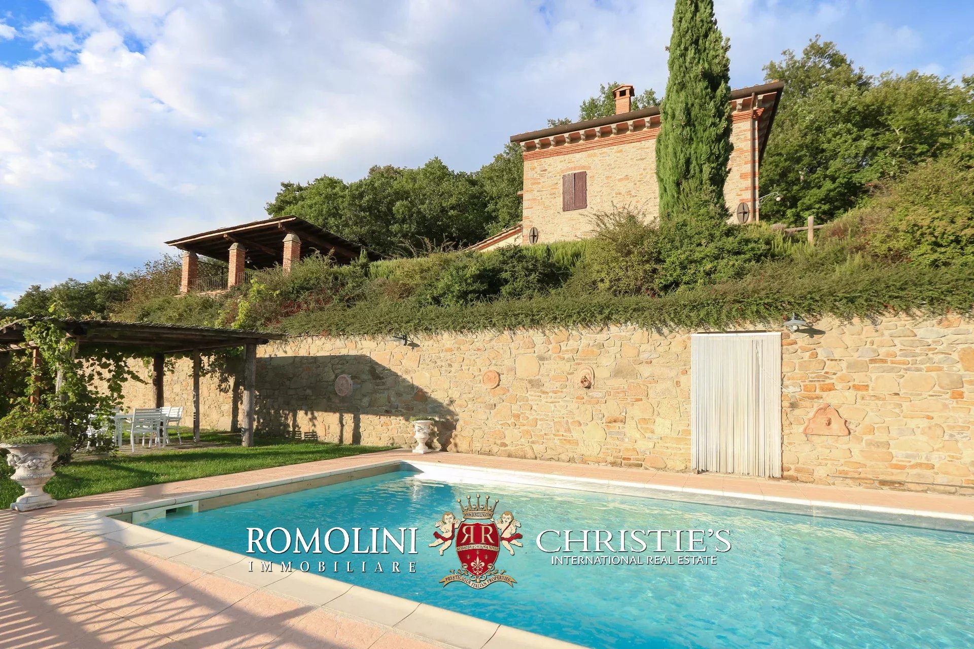 6 Bedroom Villa/Townhouse's Image 36
