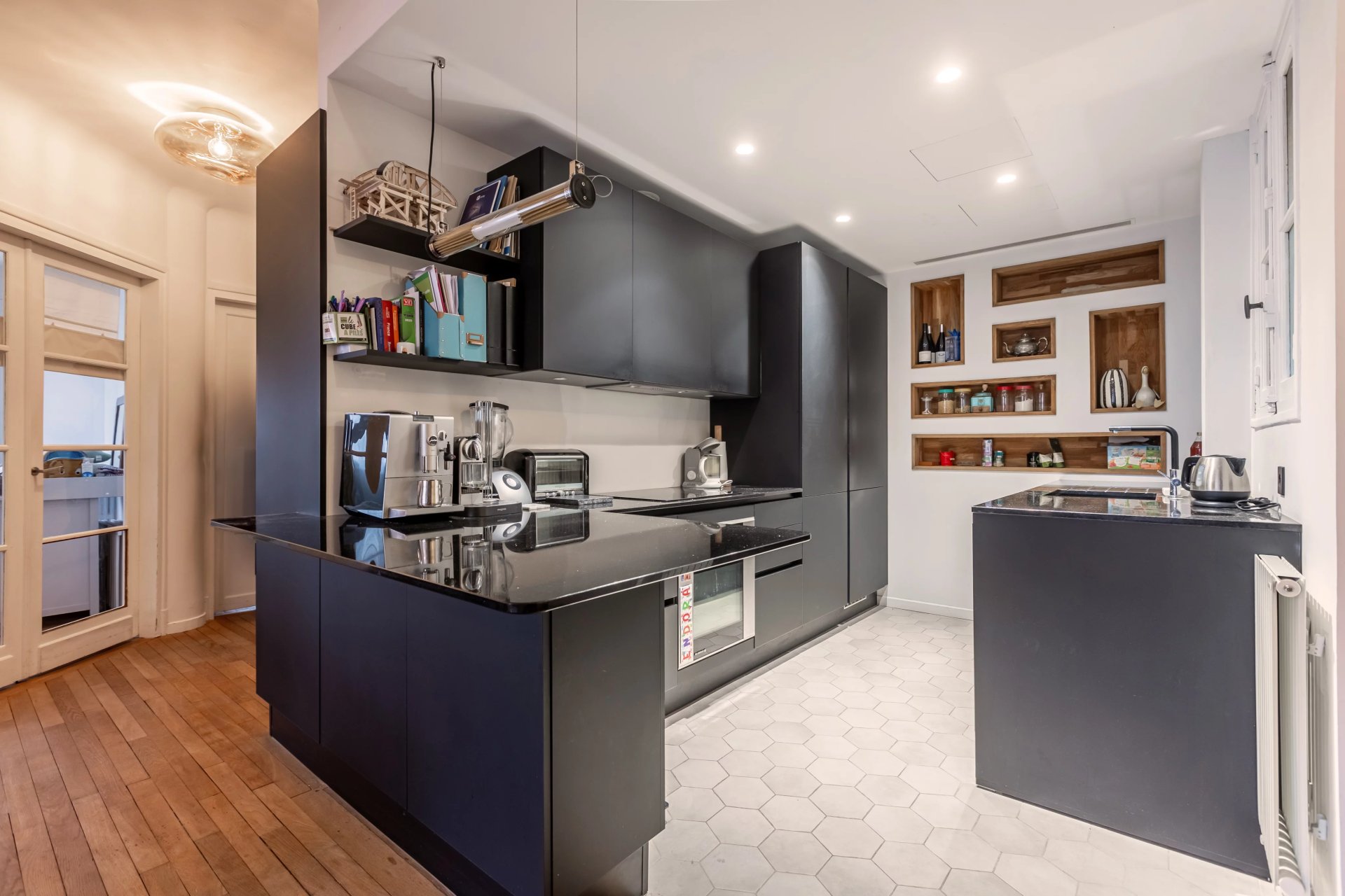 2 Bedroom Apartment/Flat's Image 3
