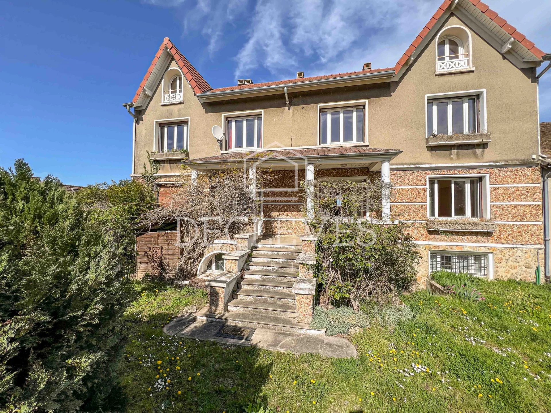 Agence immobilière de 