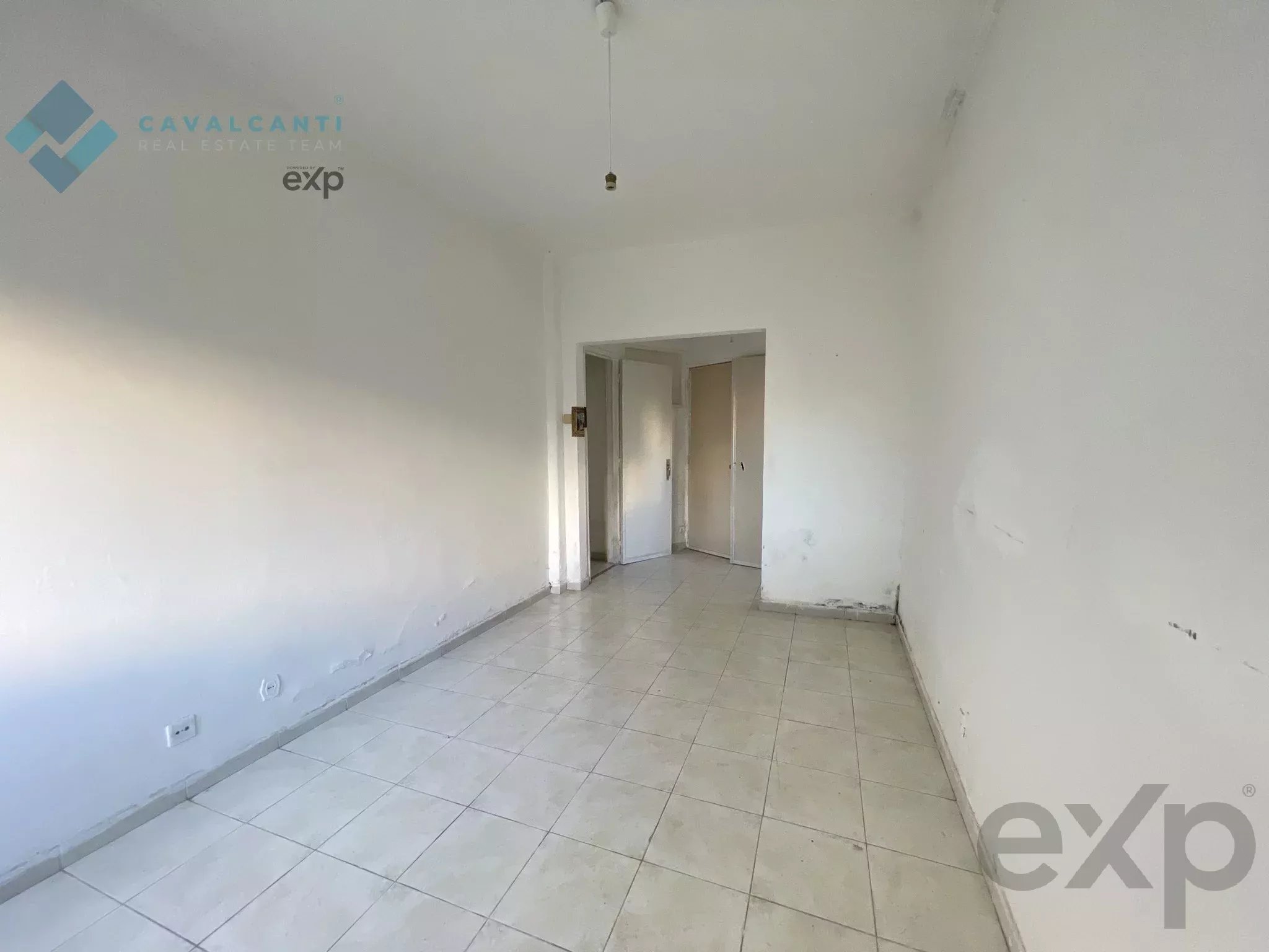 T2 to remodel - Carnaxide | Ideal for own home or investment 2790-005 image 33