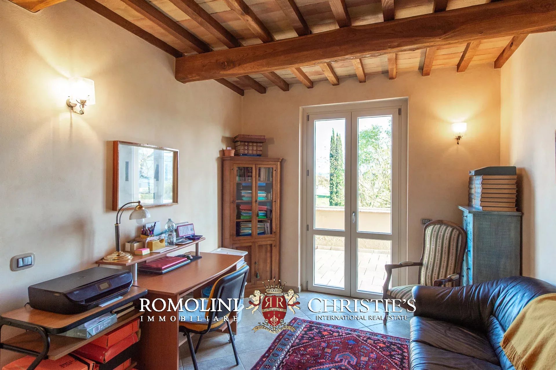 10 Bedroom Villa/Townhouse's Image 57