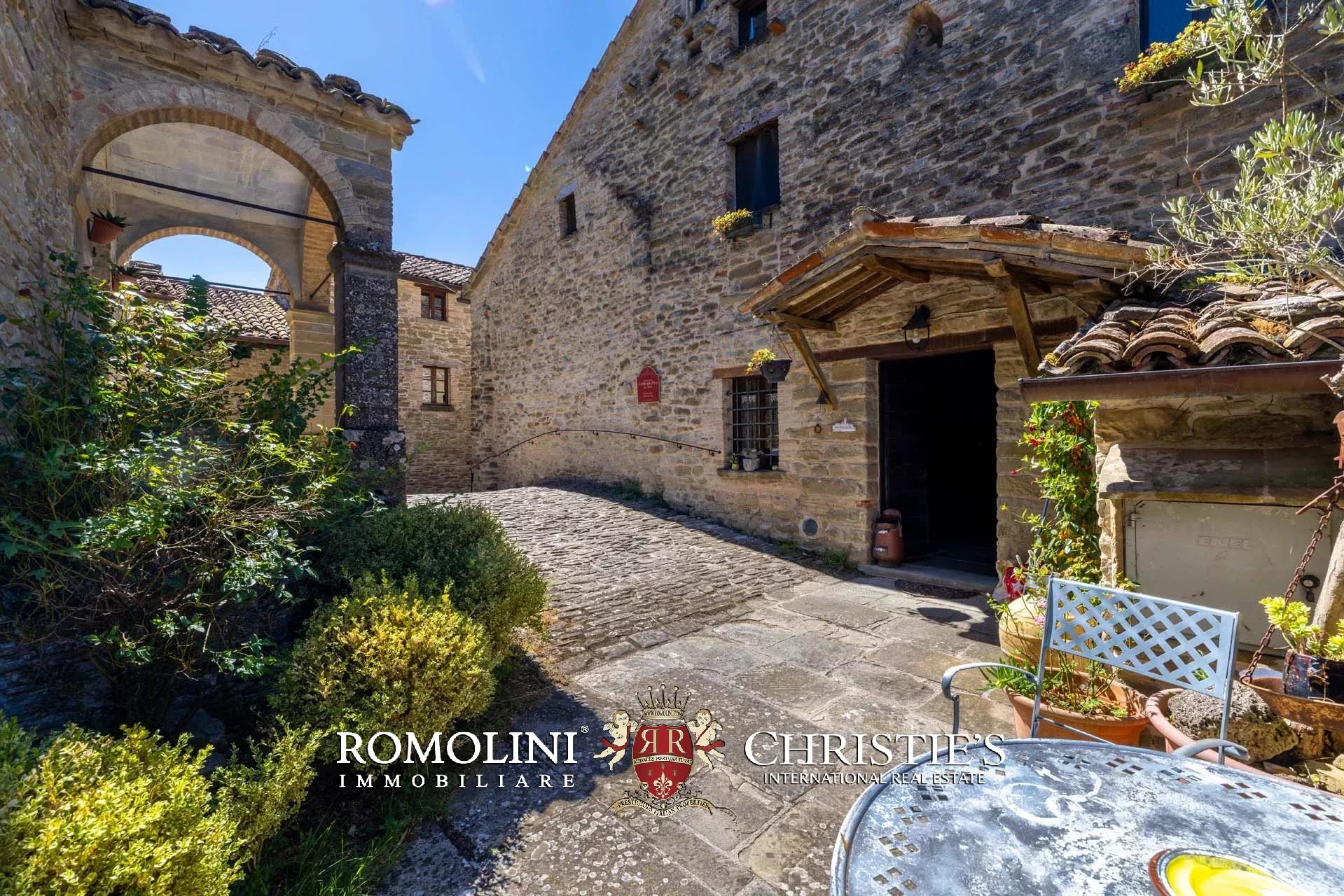 10 Bedroom Chateau's Image 86