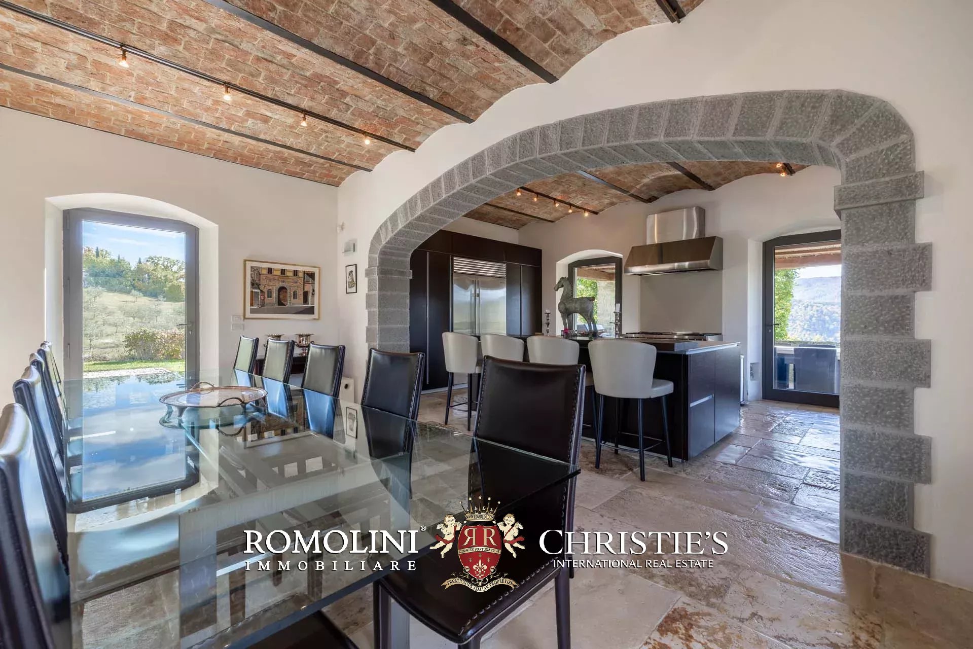 7 Bedroom Villa/Townhouse's Image 34