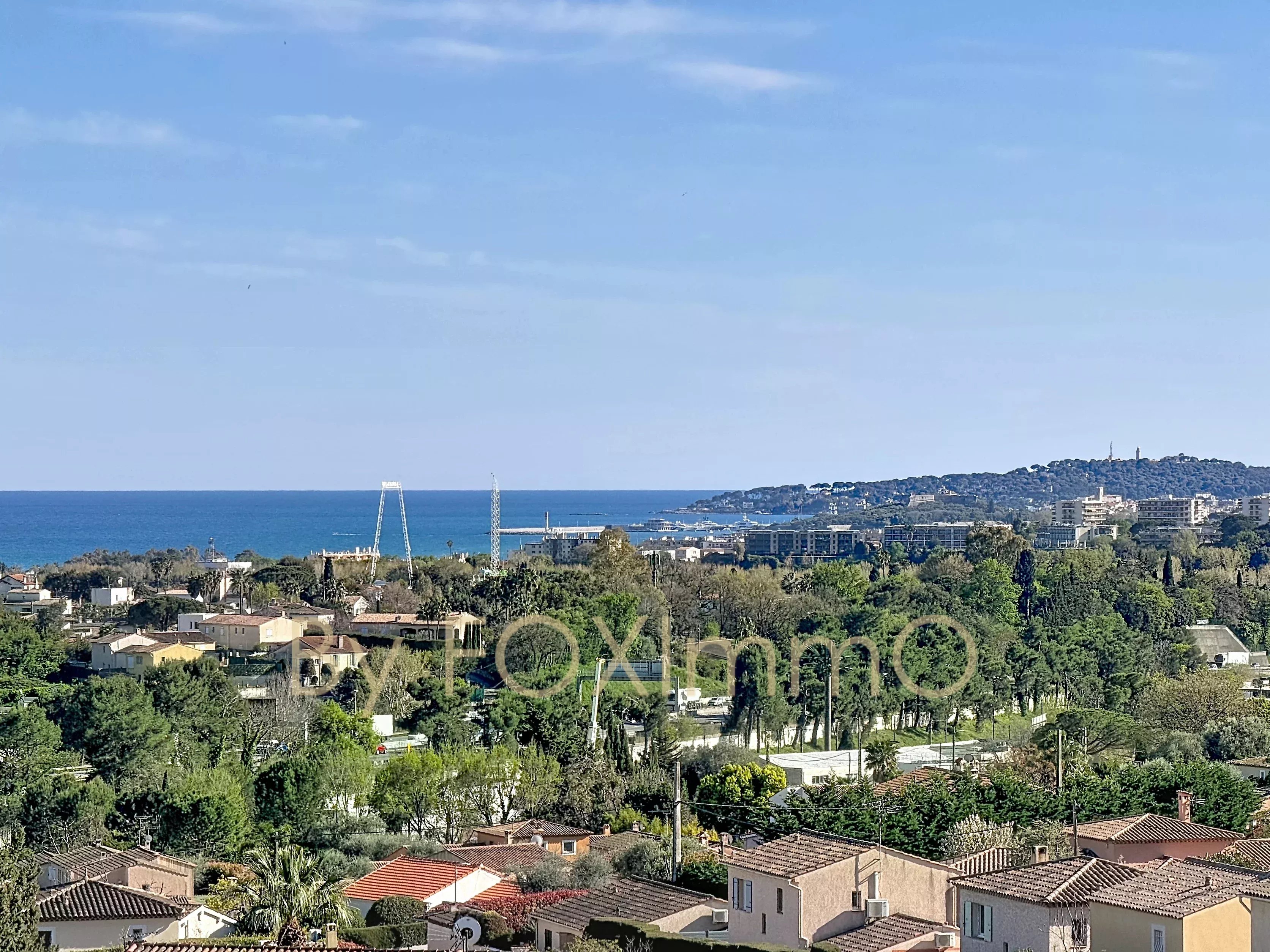 على ساحل الريفيرا، بيوت ، على حدود فيلنوف لوبيت ، شقة دوبلكس من 3 غرف ، إطلالة على البحر، جراج ، مسبح