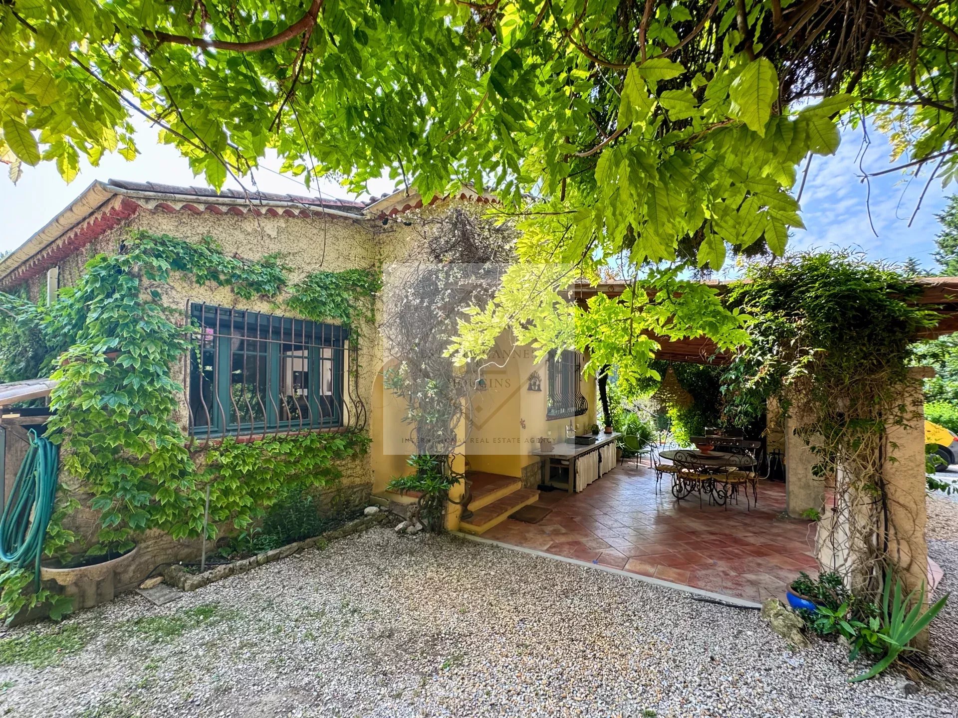 À louer – Élégante demeure au cœur de Mougins — фото 24