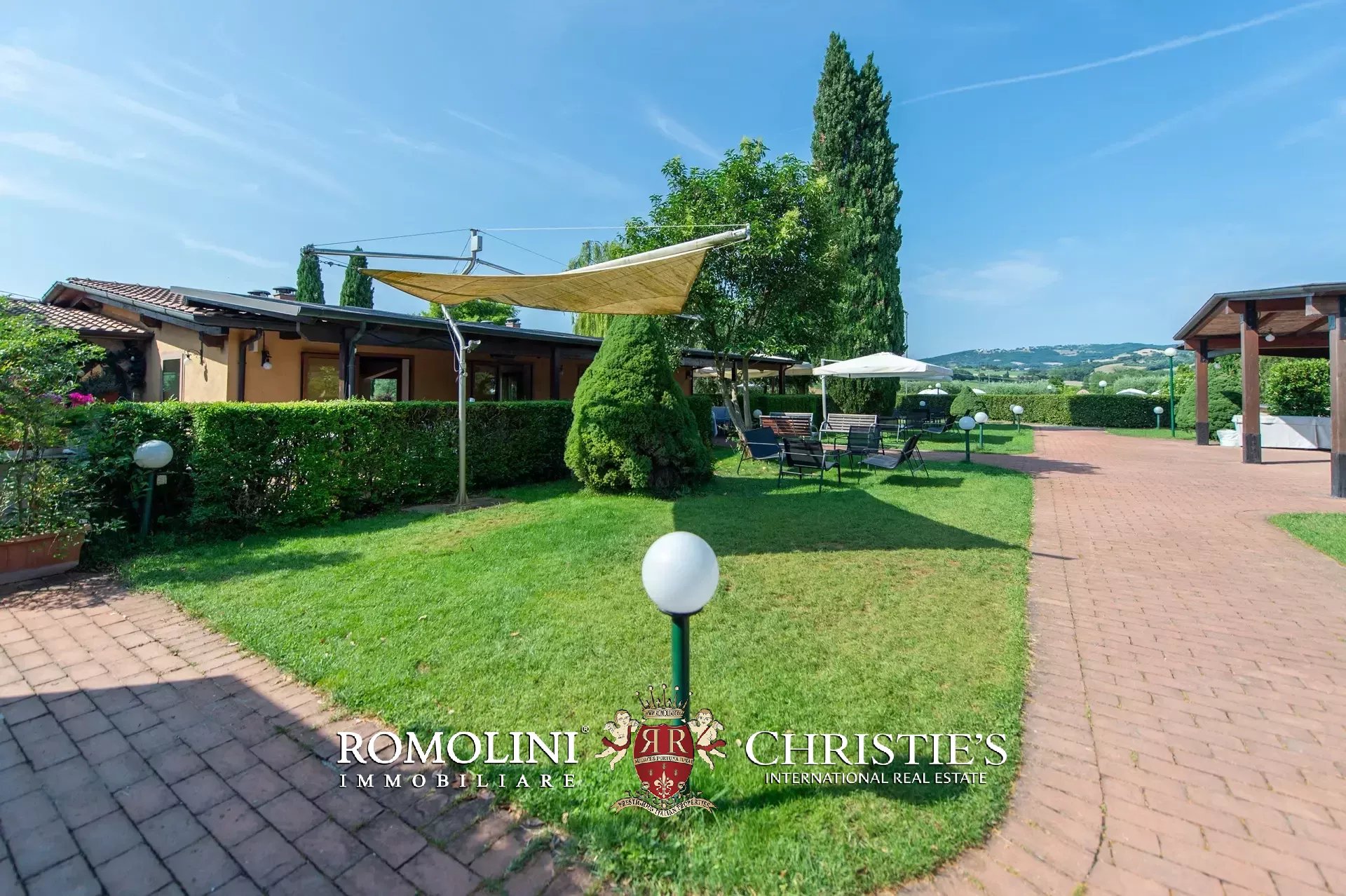 6 Bedroom Villa/Townhouse's Image 19