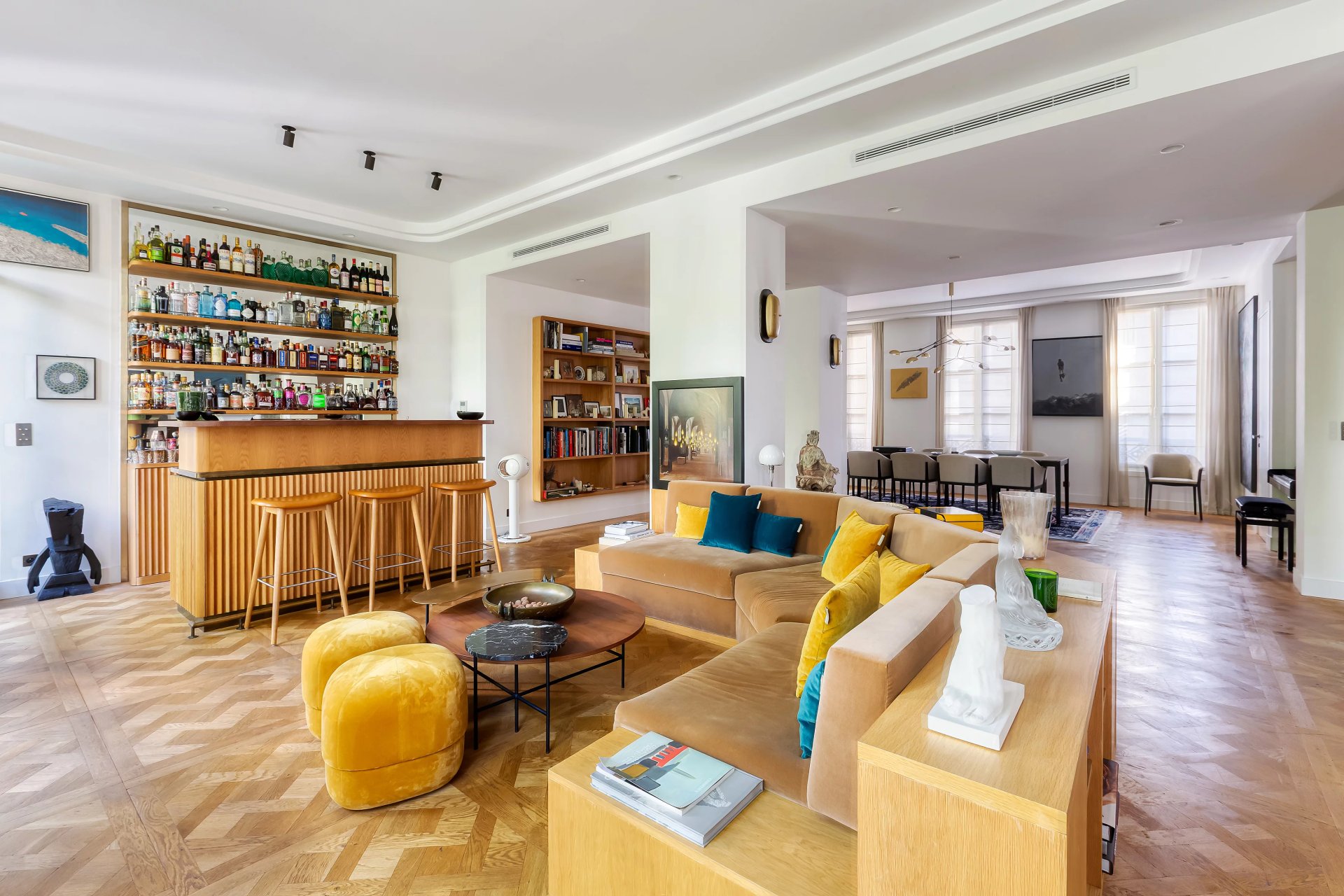 6 Bedroom Apartment/Flat's Image 5