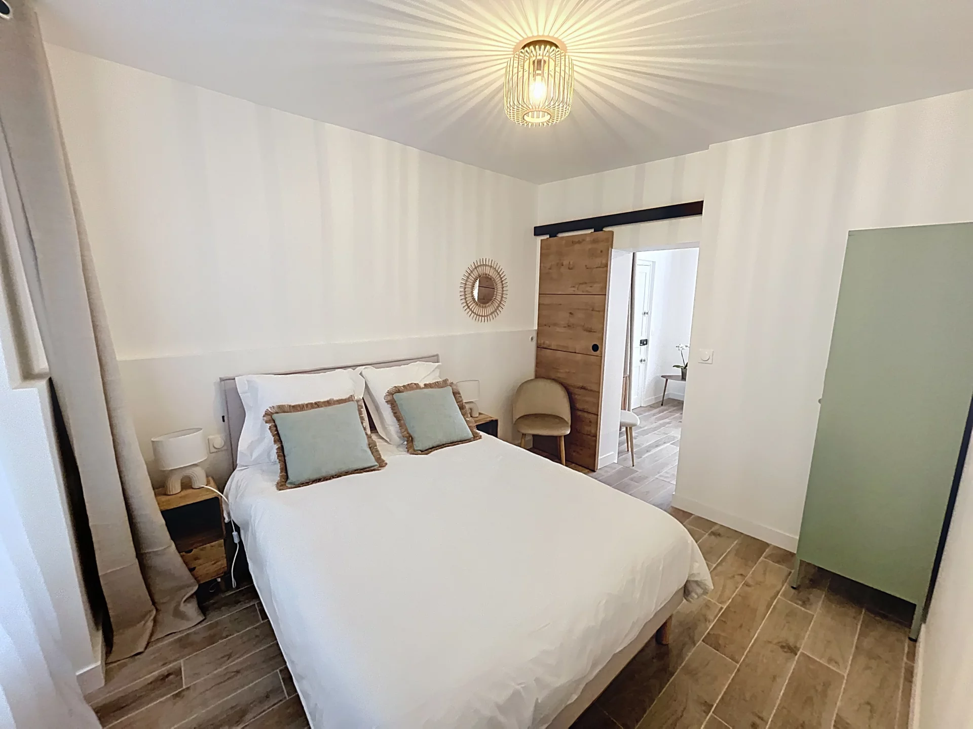 Paris 18e - ABBESSES / LEPIC