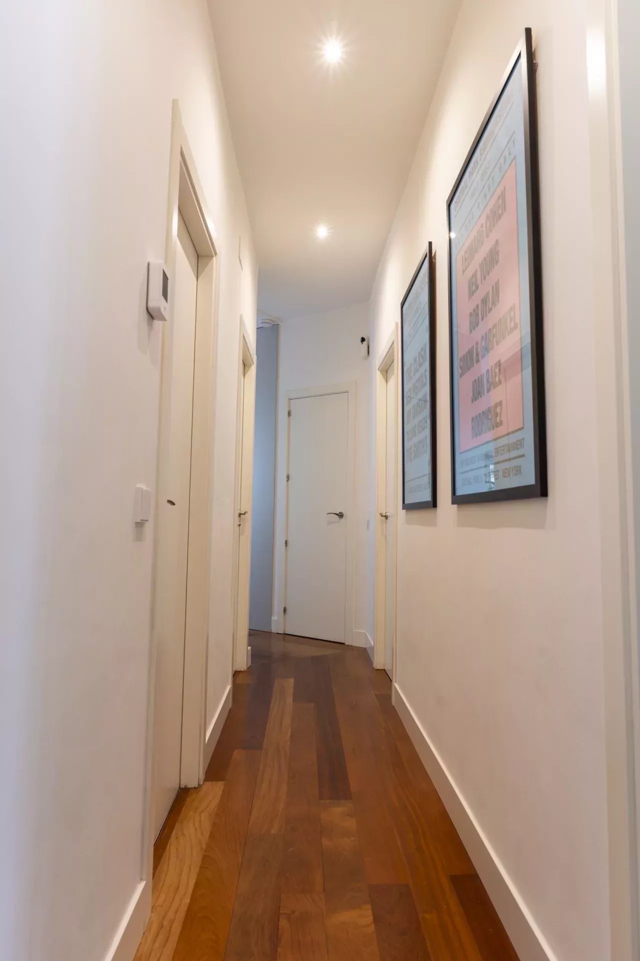 Exclusive Penthouse with Private Terrace in the Heart of Salamanca - picture 21