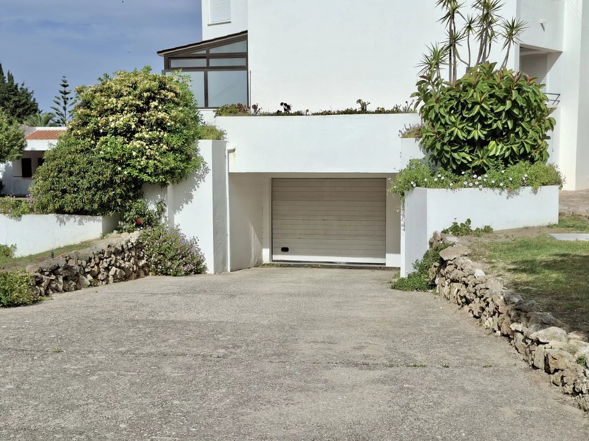 Appartement spacieux avec piscine à Porches