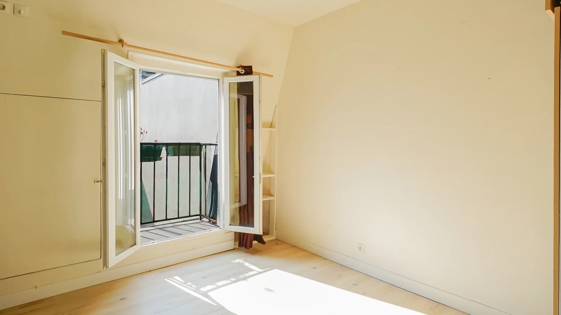 Paris 18e - RUE JOSEPH DE MAISTRE