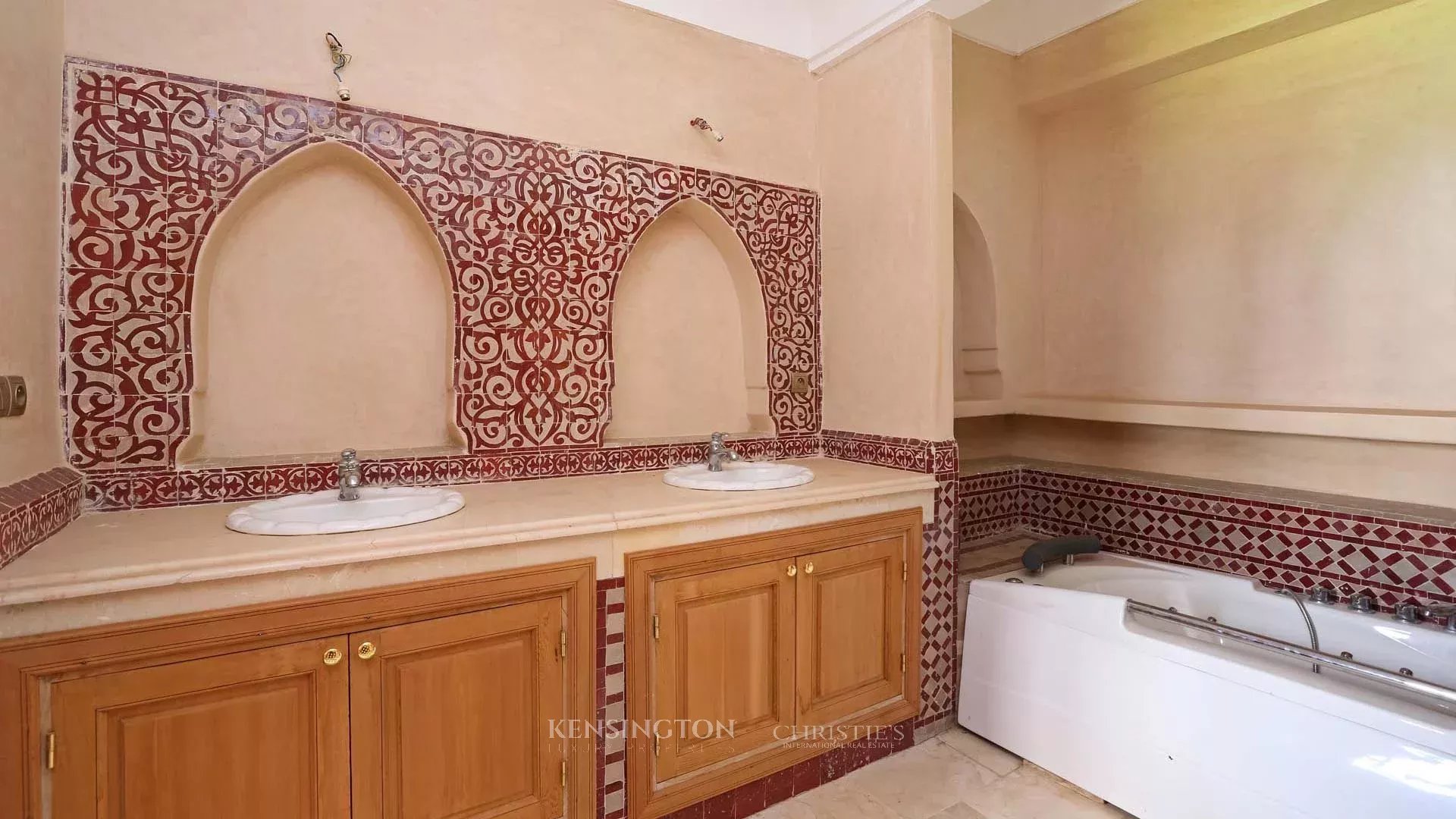 10 Bedroom Villa/Townhouse's Image 27