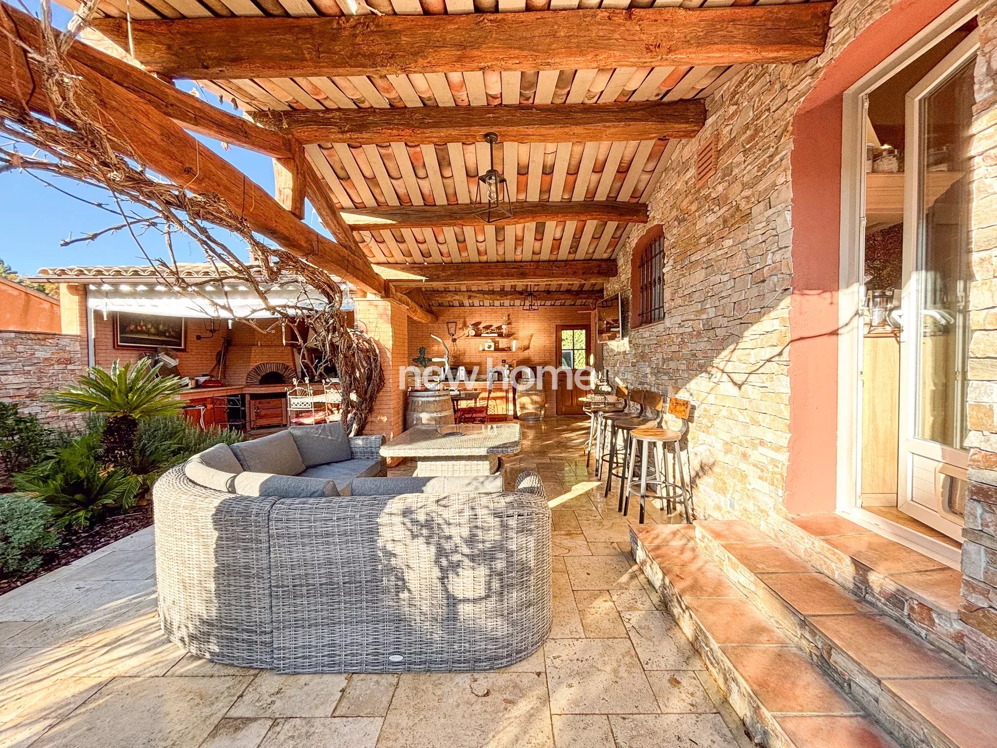 Charmante villa provençale de plain pied 140 m² à 1km du village