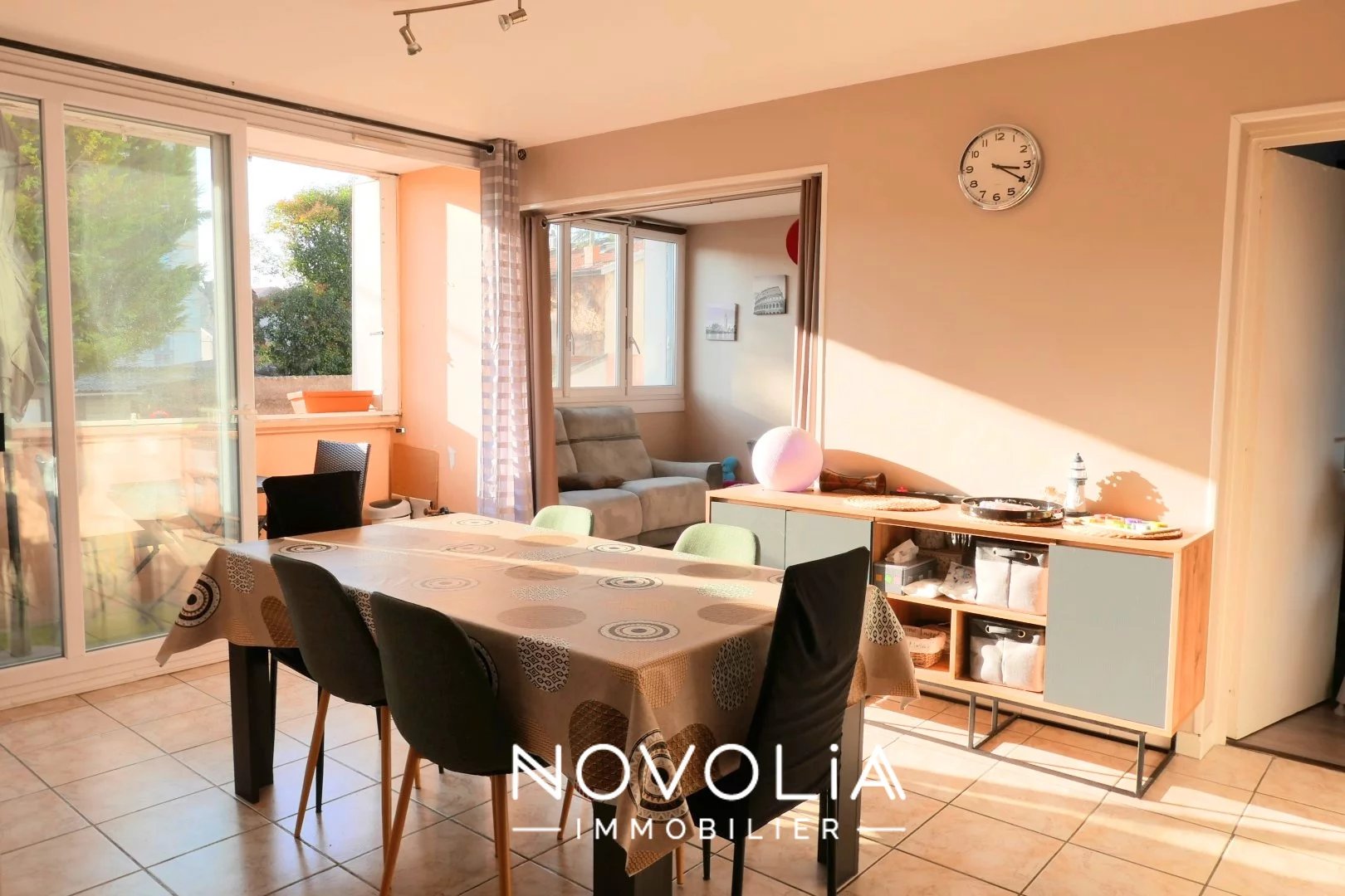 Achat Appartement Surface de 78.1 m�/ Total carrez : 78.1 m�, 4 pi�ces, Sainte-Foy-l�s-Lyon (69110)
