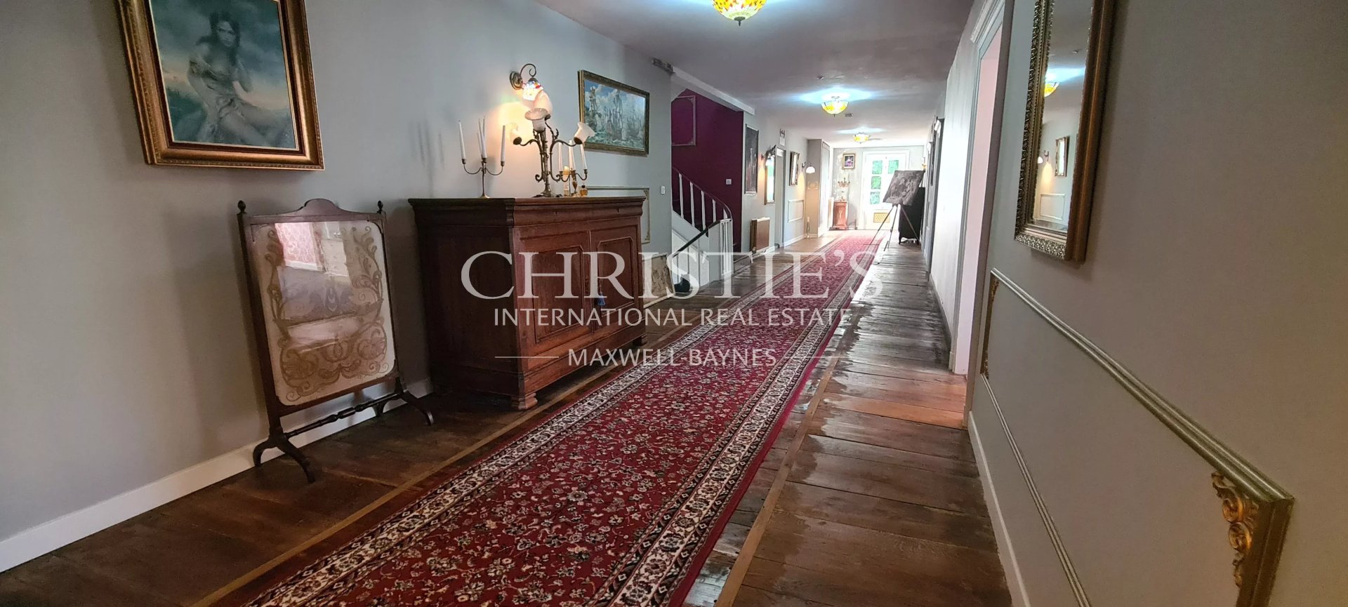 10 Bedroom Chateau's Image 16