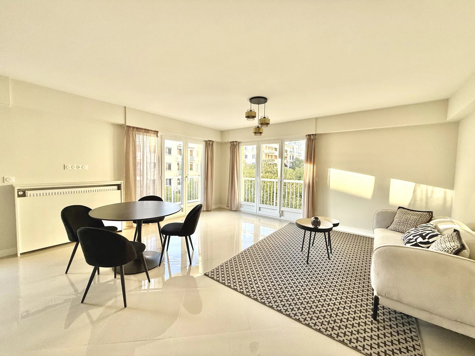 Agence immobilière de 