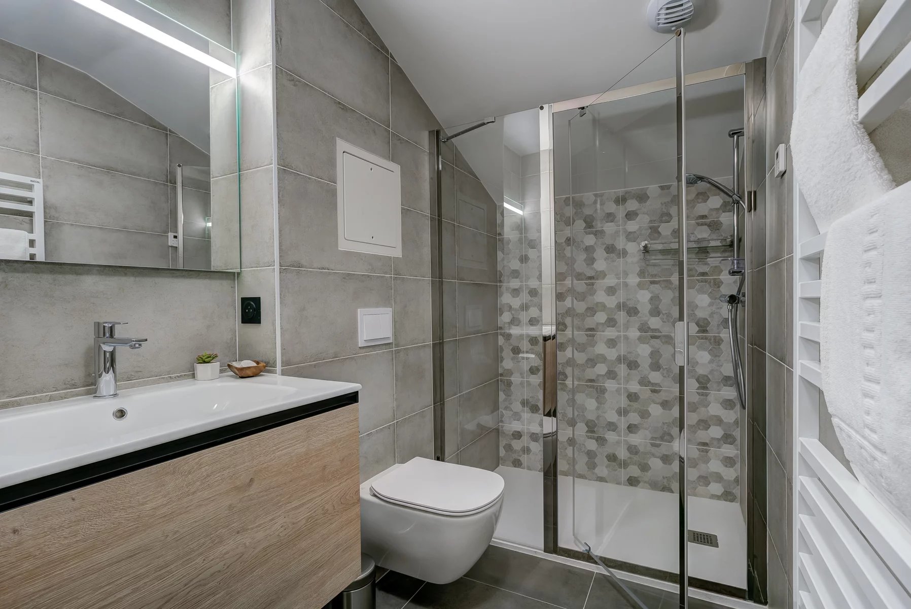 Photo of CHAMONIX – recently built 4-bedroom duplex penthouse close to the centre