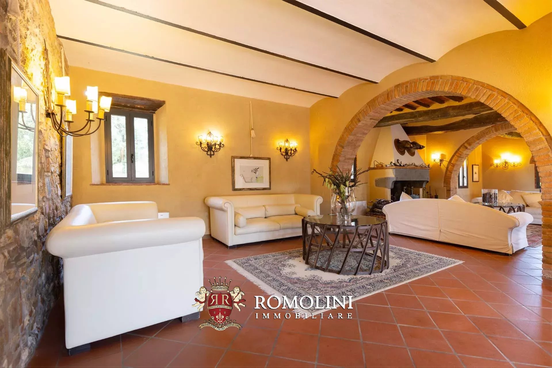 10 Bedroom Villa/Townhouse's Image 38